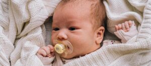 Jaki smoczek wybrać? Fakty, mity i głos logopedy