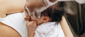 Ile trwa terapia karmienia i komunikacji u noworodka i niemowlaka?